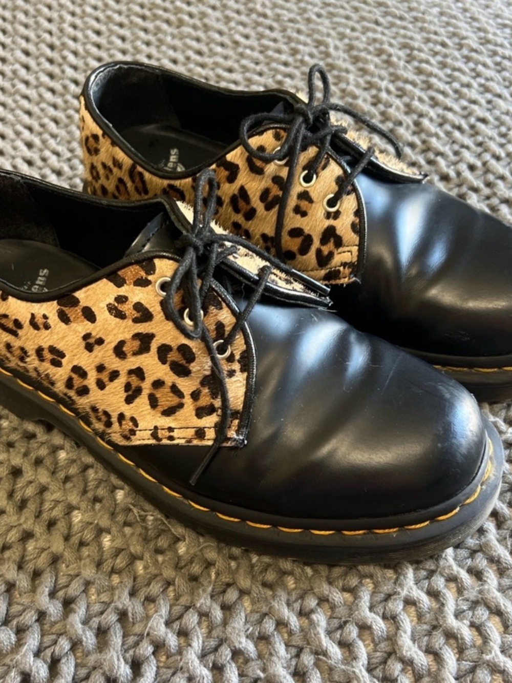 Rare Dr Martens with fuzzy leopard print size w8